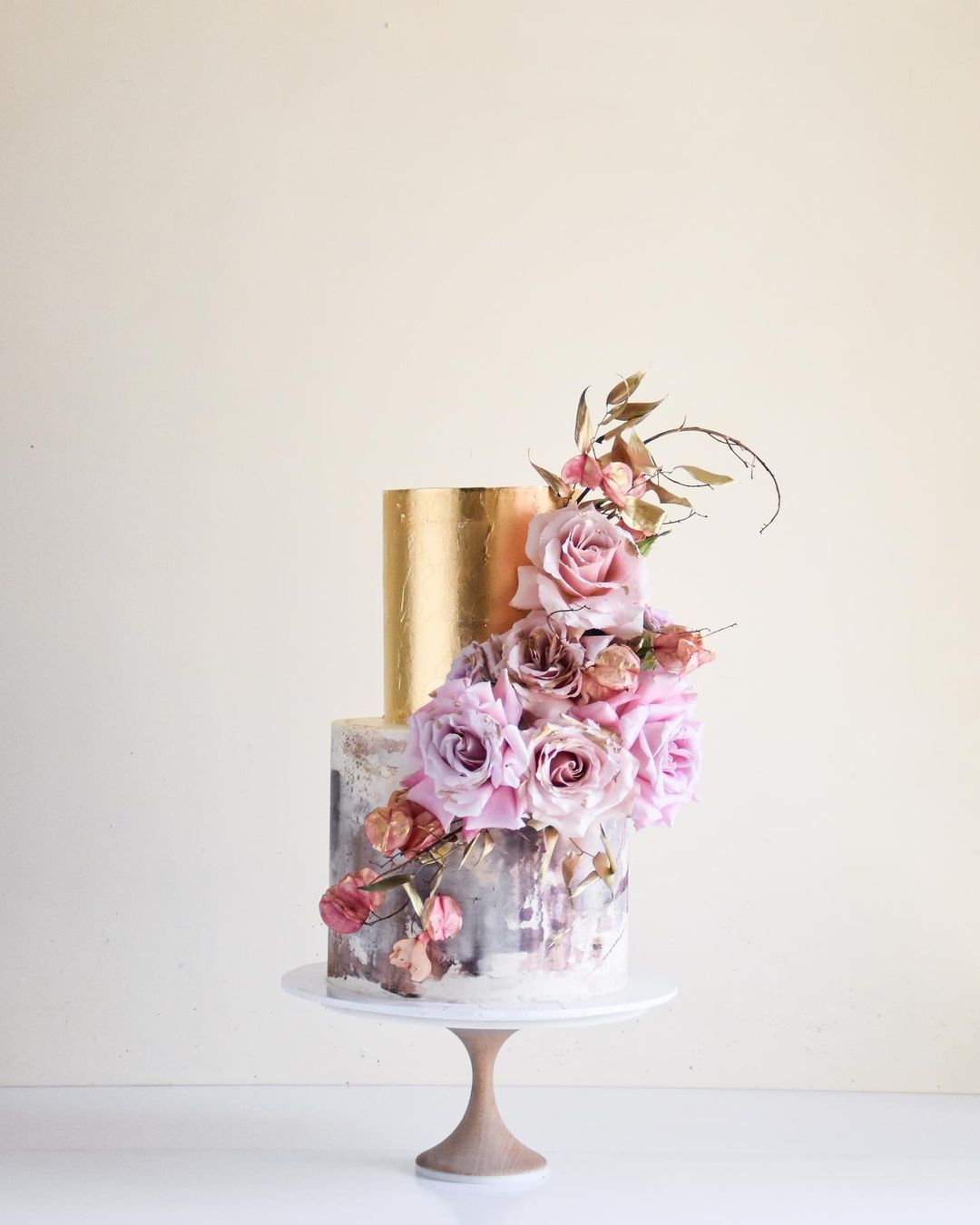 Light Gray Marble Wedding Cakes