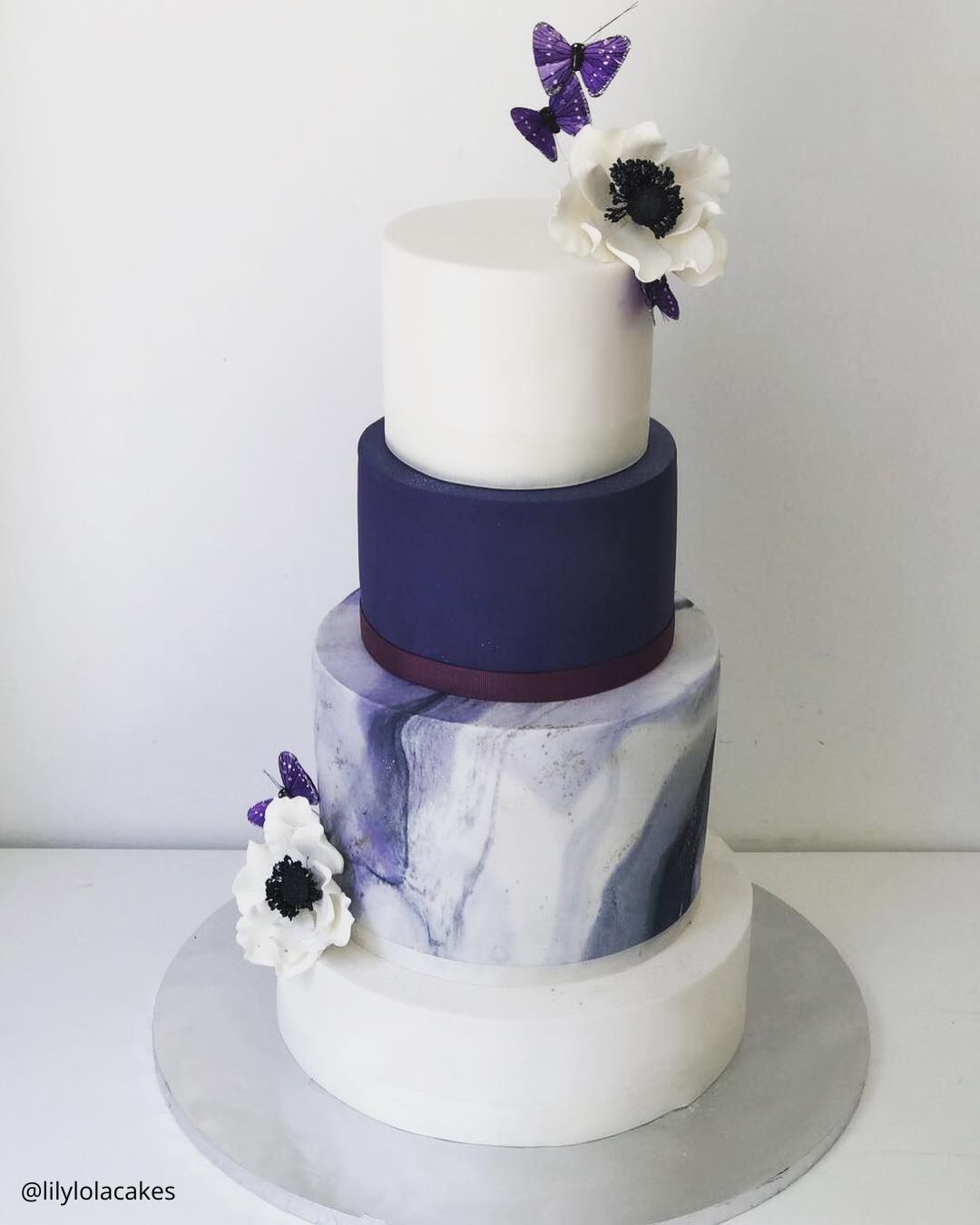 Light Gray Marble Wedding Cakes
