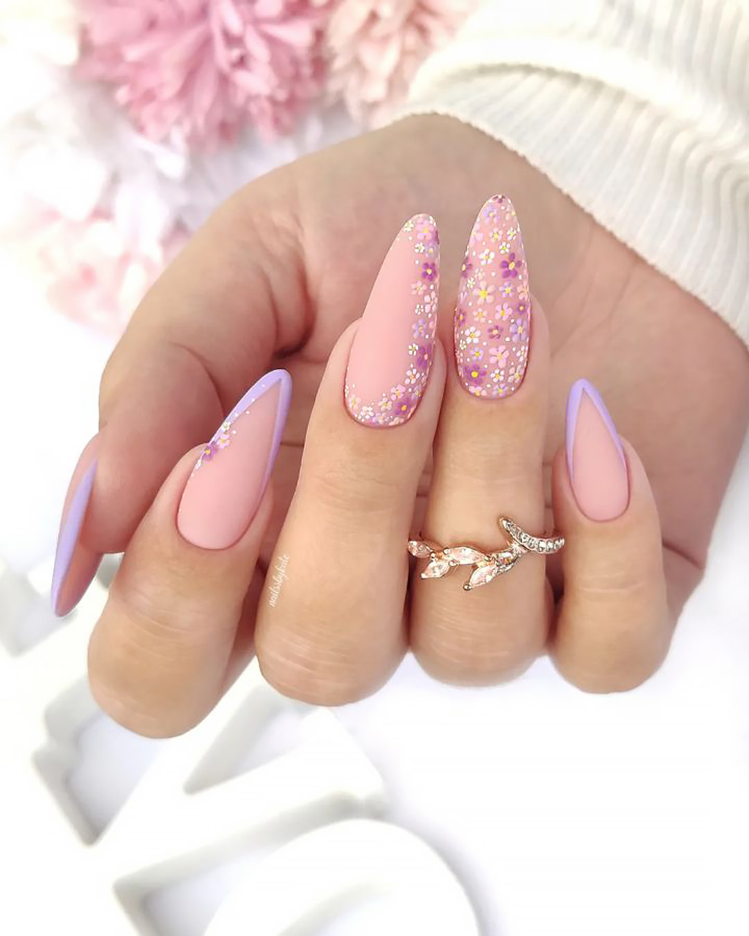 Summer Wedding Nails: French Manicure