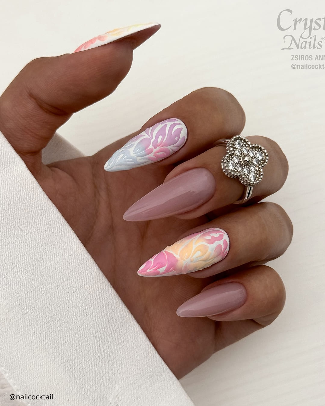 Playful and Colorful Toe Nail Ideas