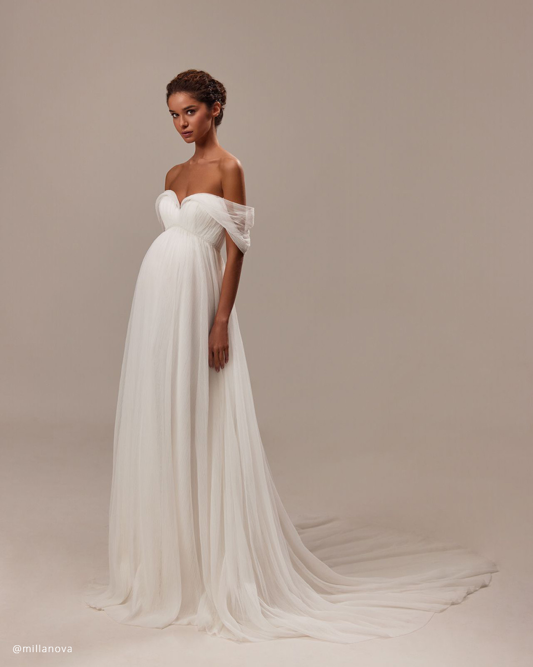 Simple Maternity Dresses For Wedding