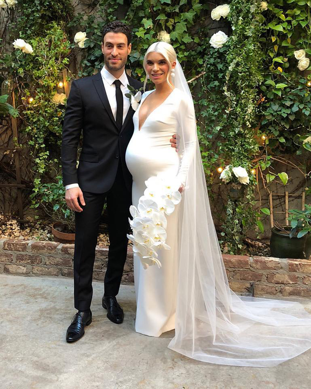 Simple Maternity Dresses For Wedding