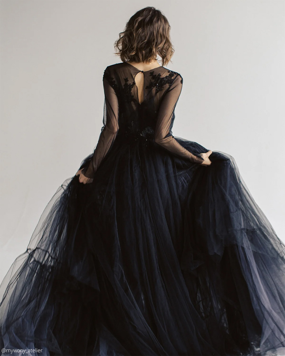 Long Sleeve Black Wedding Dresses