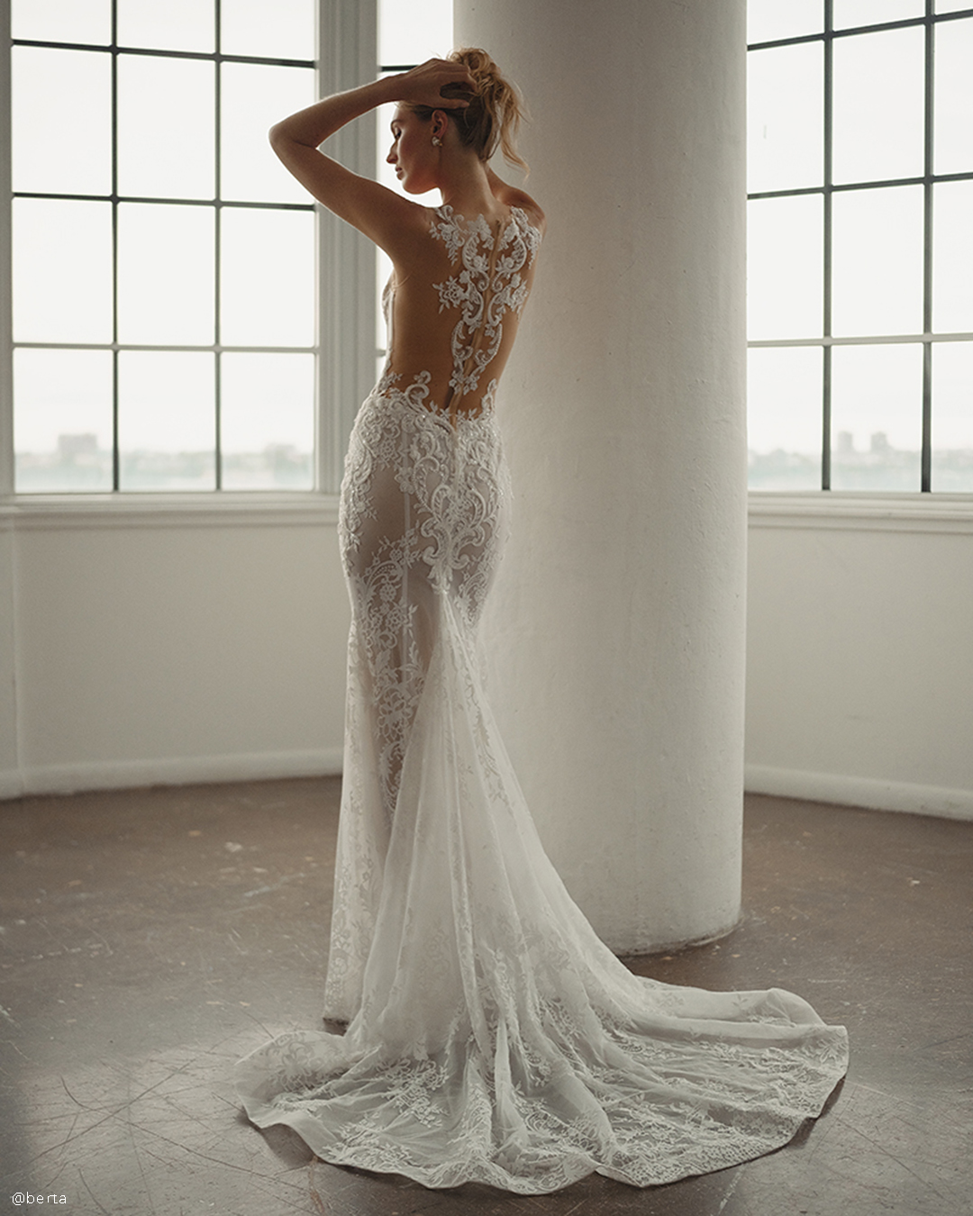Lace Wedding Dresses For The Beach