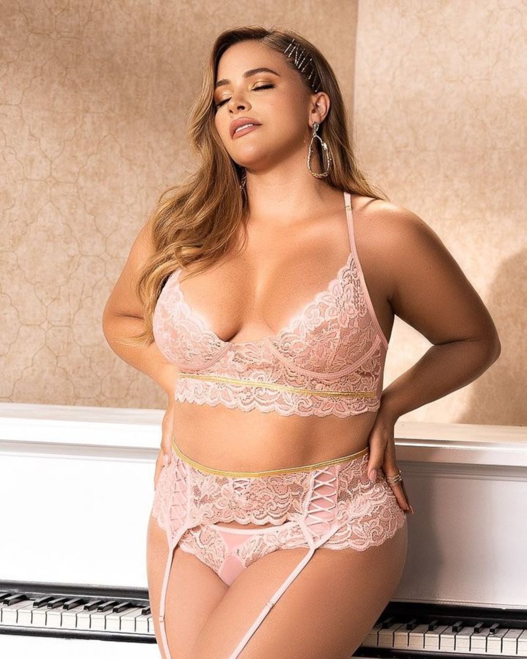 Pregnant Honeymoon Lingerie