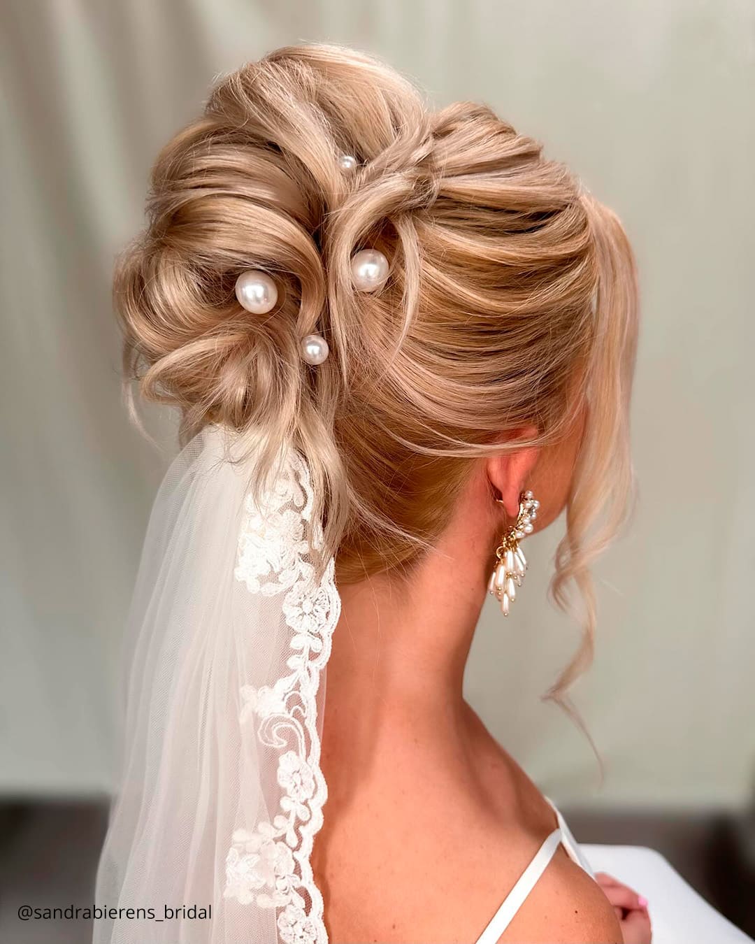 Bridal Hairstyles With Flowers